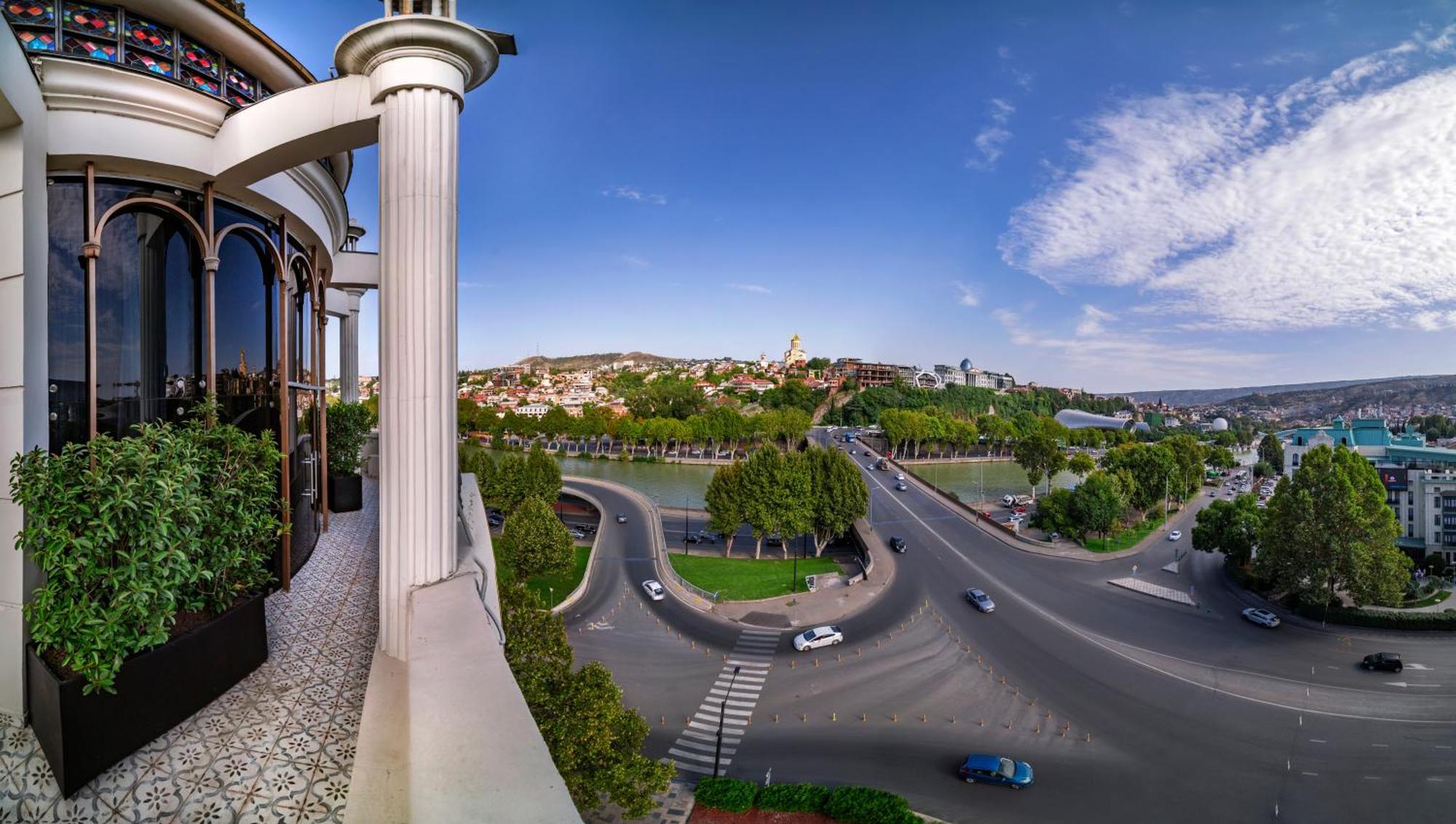 Zorba&Bond Boutique Hotel Тбилиси Екстериор снимка