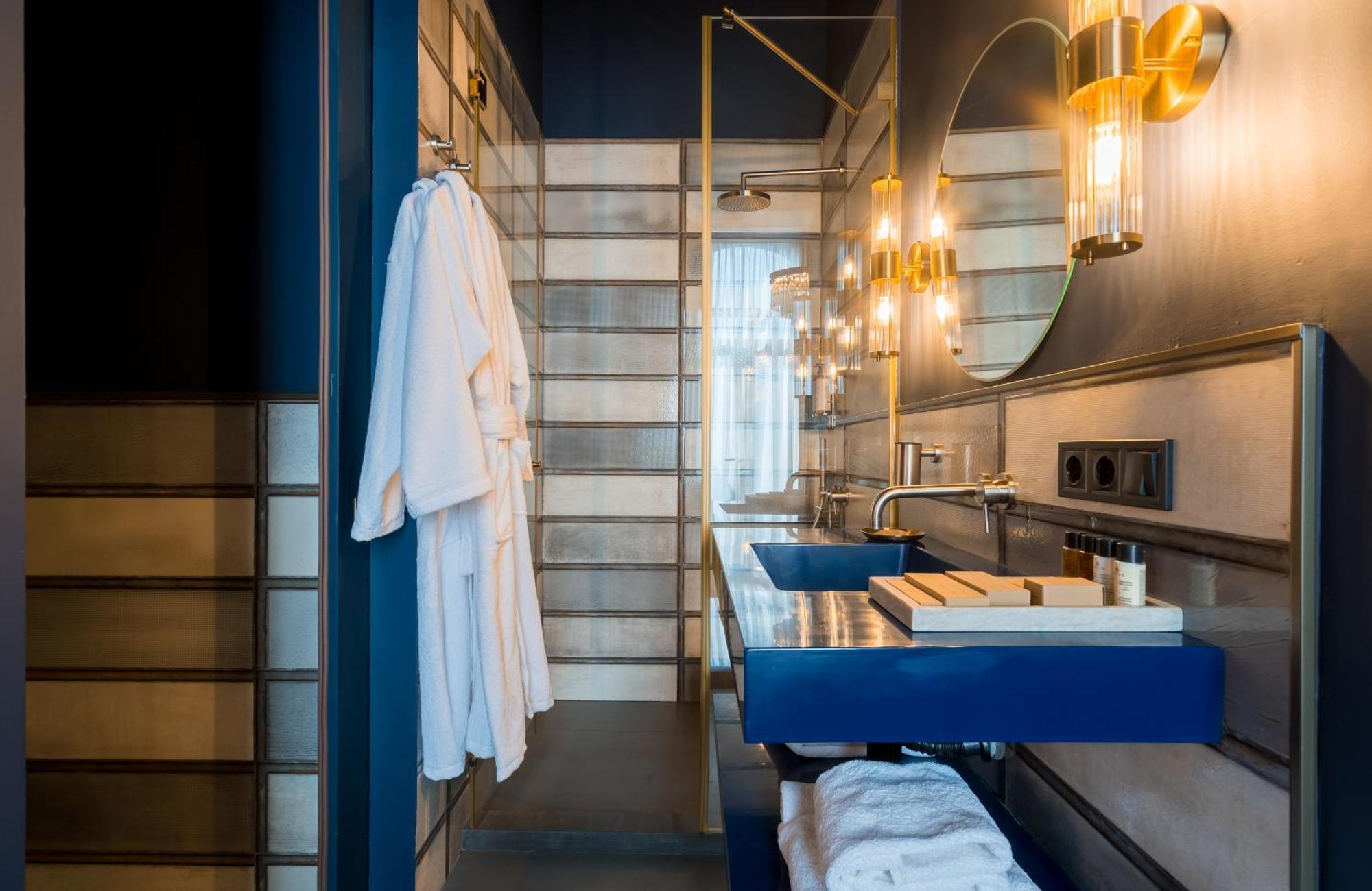 Zorba&Bond Boutique Hotel Тбилиси Екстериор снимка
