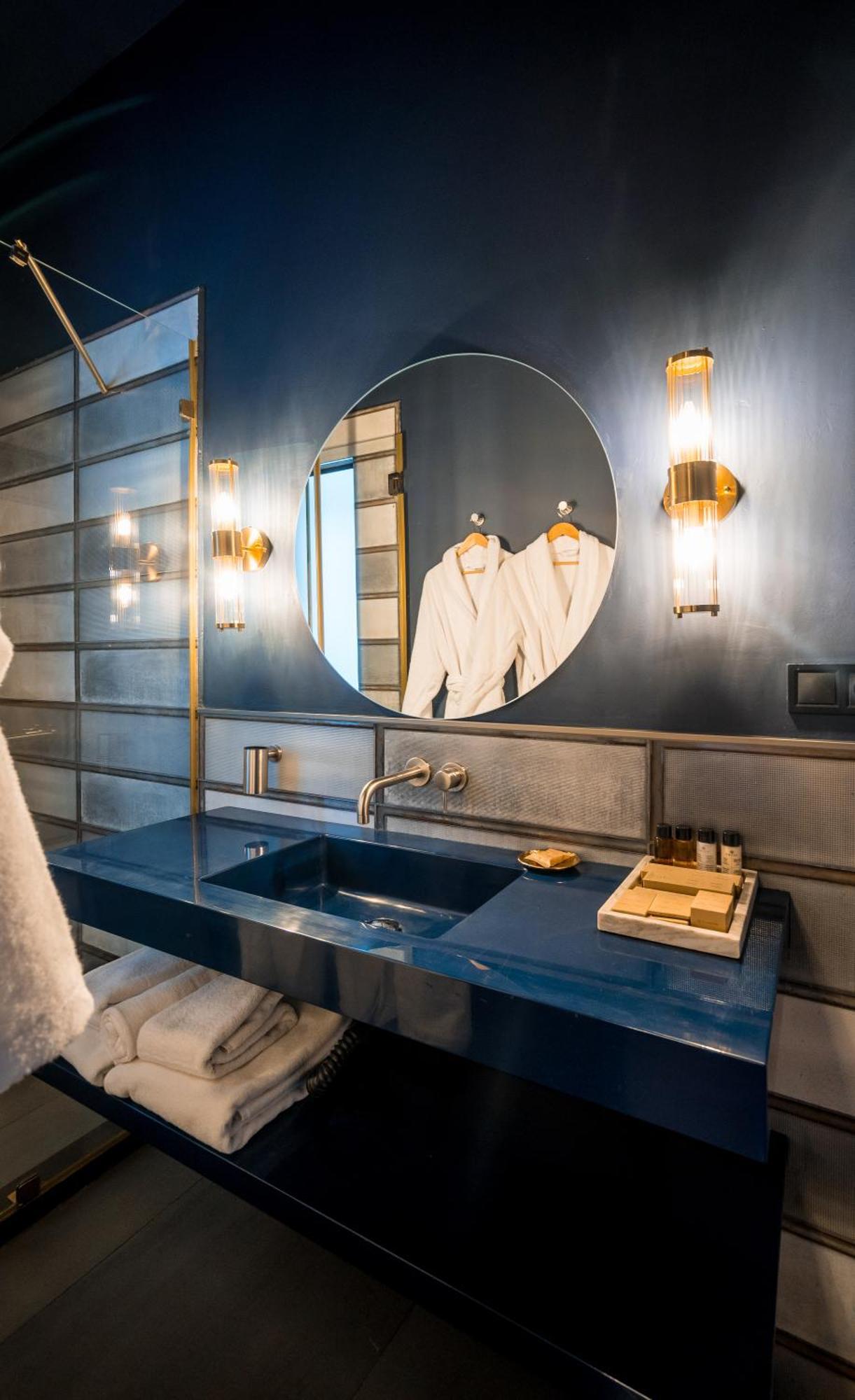 Zorba&Bond Boutique Hotel Тбилиси Екстериор снимка