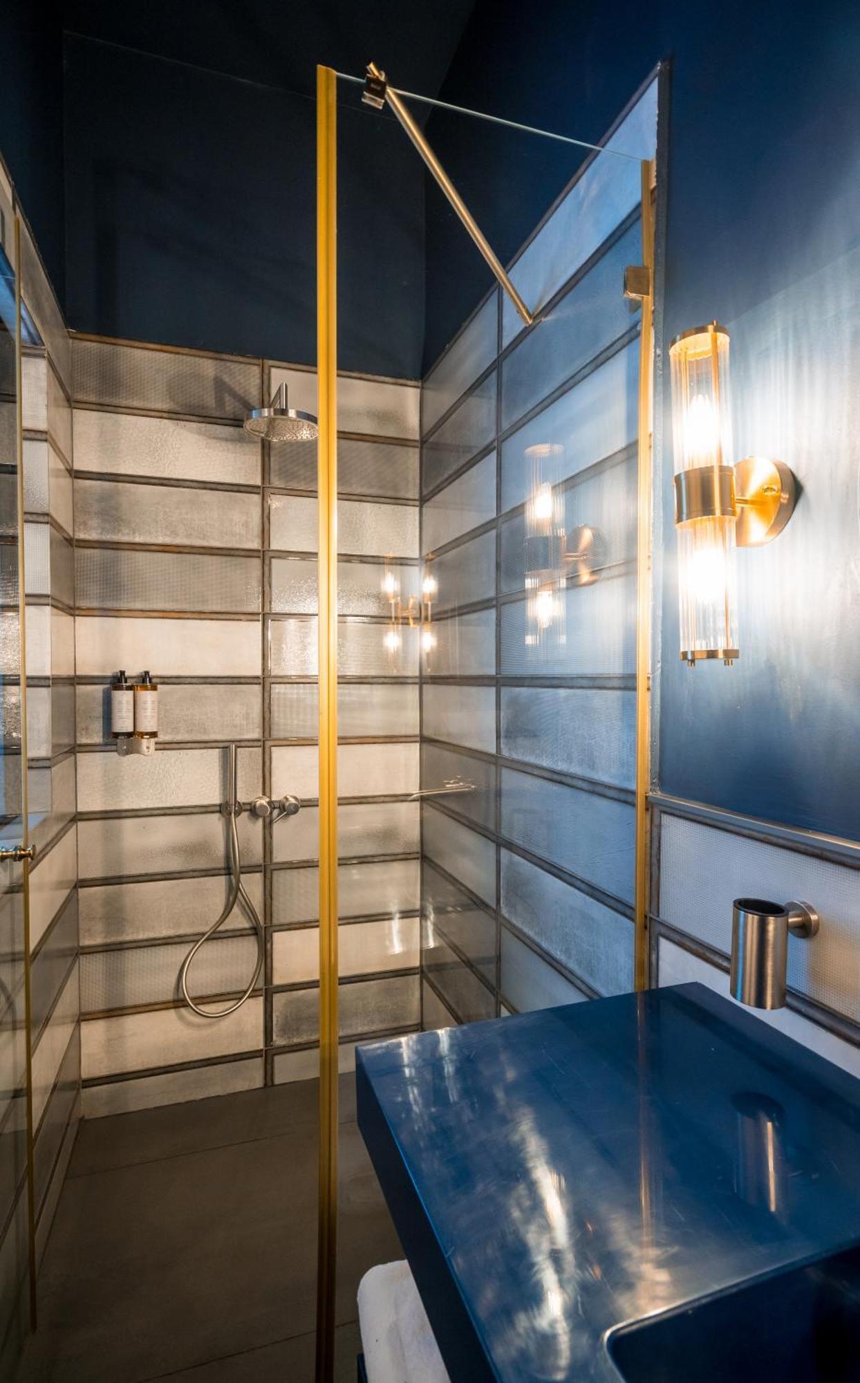 Zorba&Bond Boutique Hotel Тбилиси Екстериор снимка
