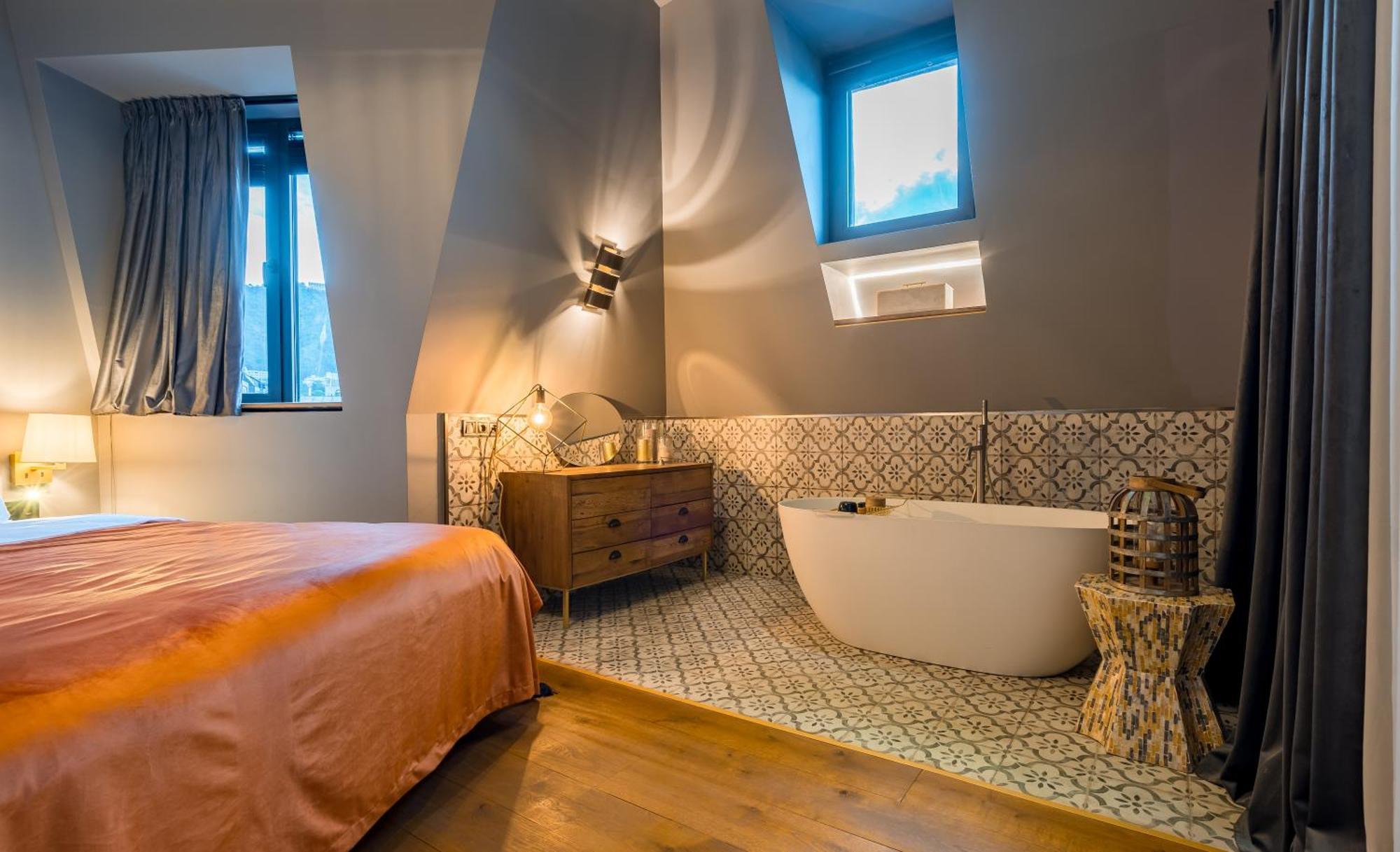 Zorba&Bond Boutique Hotel Тбилиси Екстериор снимка