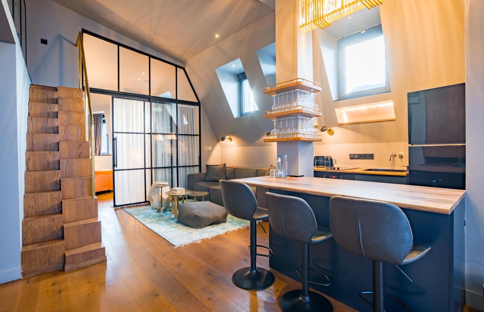 Zorba&Bond Boutique Hotel Тбилиси Екстериор снимка
