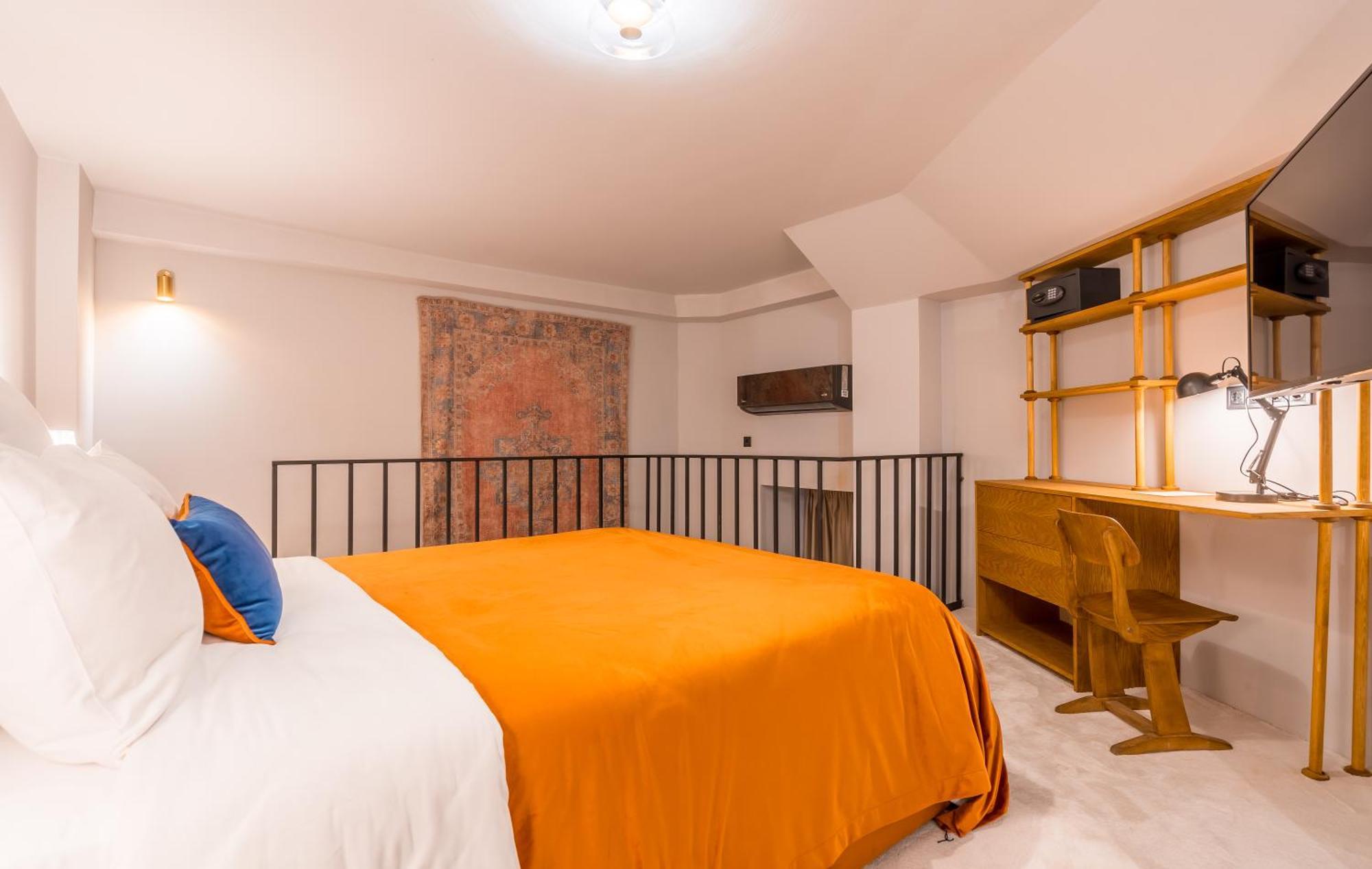Zorba&Bond Boutique Hotel Тбилиси Екстериор снимка