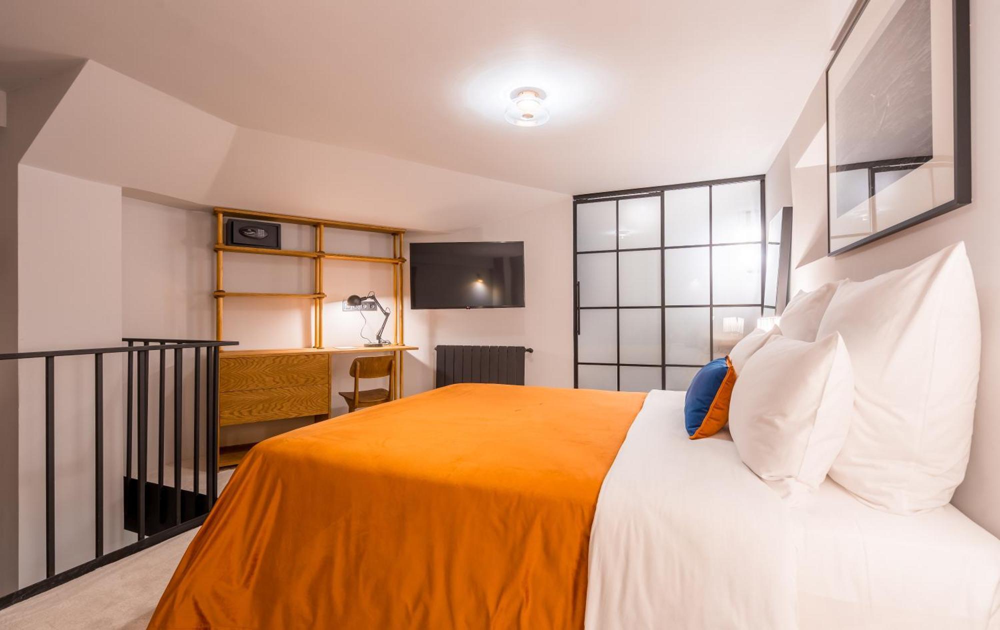Zorba&Bond Boutique Hotel Тбилиси Екстериор снимка